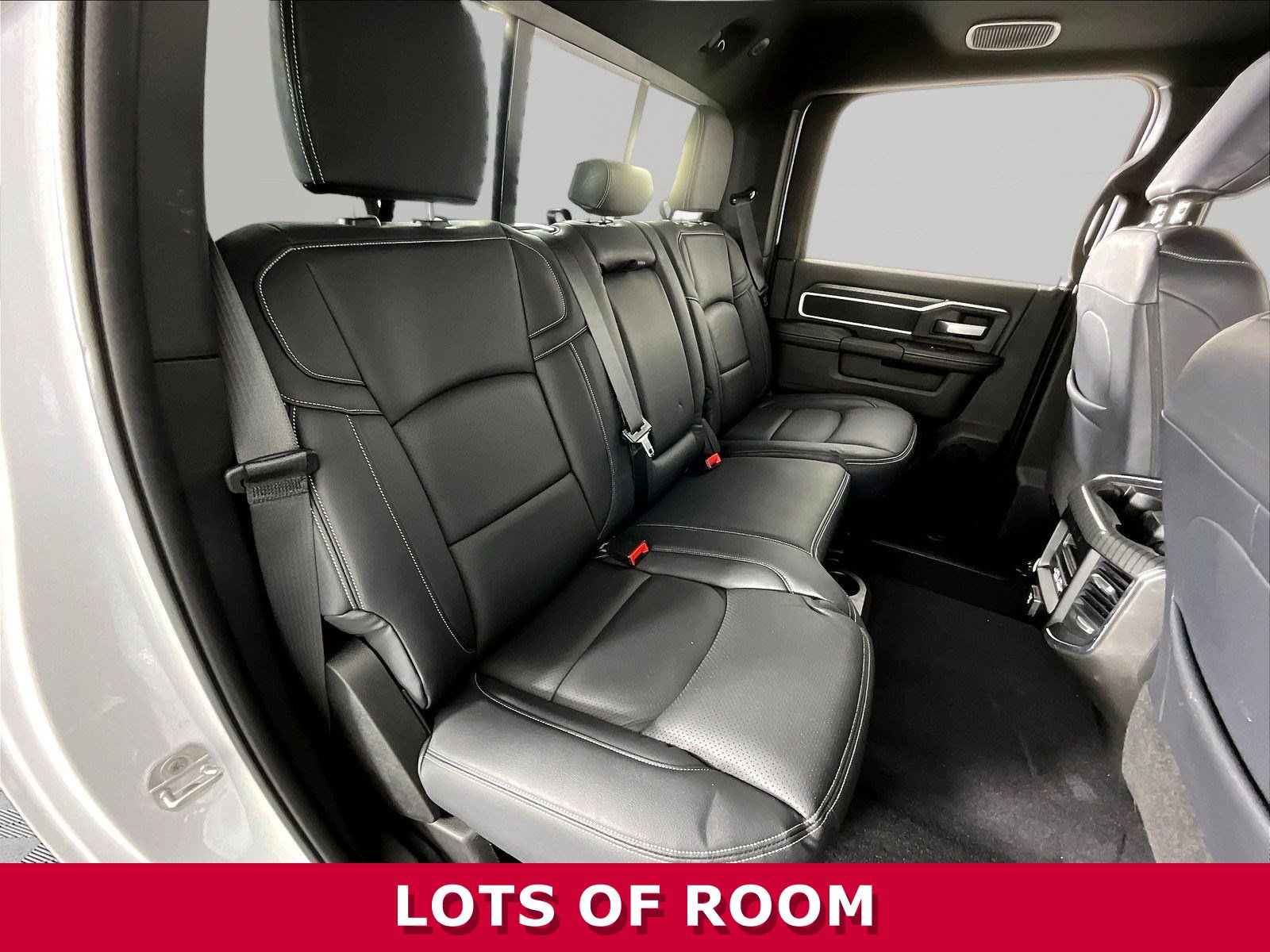 Used 2025 RAM 3500 Big Horn AWD/4WD image 26