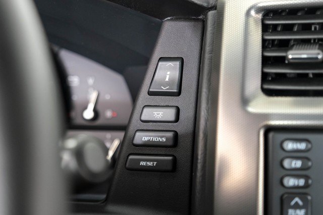 Used 2006 Cadillac XLR RWD image 33