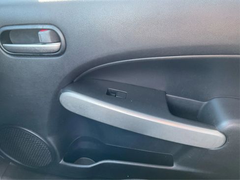 Used 2011 MAZDA MAZDA2 Sport image 19