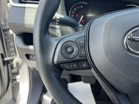 Used 2023 Toyota RAV4 XLE FWD image 19