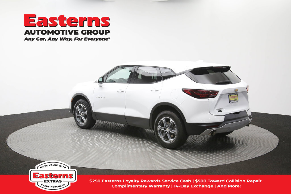 Used 2025 Chevrolet Blazer LT FWD image 65