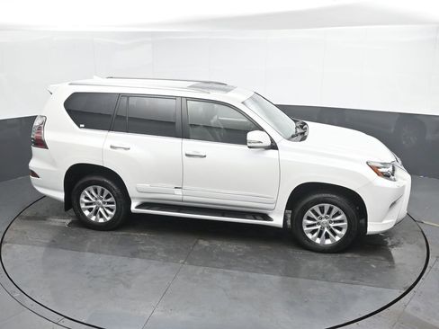 Used 2019 Lexus GX 460 460 image 36