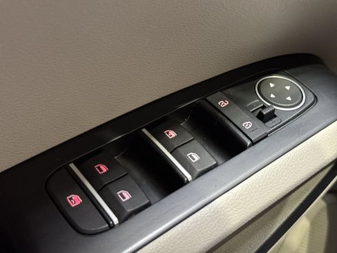 Used 2020 Kia Soul S FWD image 31