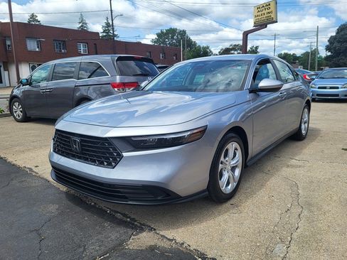 Used 2025 Honda Accord LX image 3