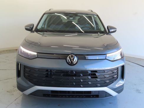 New 2025 Volkswagen Tiguan S image 10