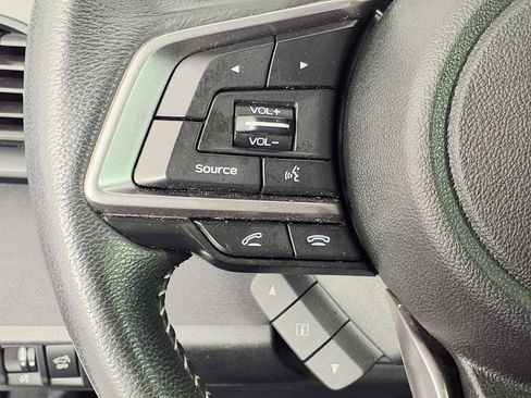 Used 2022 Subaru Outback Premium image 17