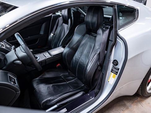 Used 2007 Aston Martin V8 Vantage Coupe RWD image 12