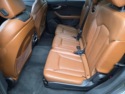 Used 2017 Audi Q7 3.0T Prestige w/ Prestige Package image 14