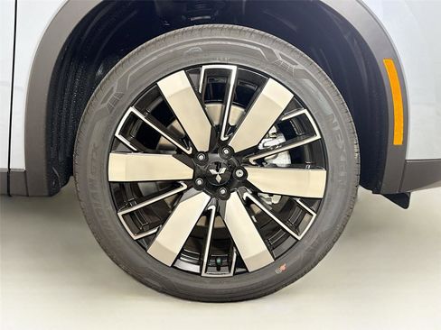 New 2026 Mitsubishi Outlander SE image 31