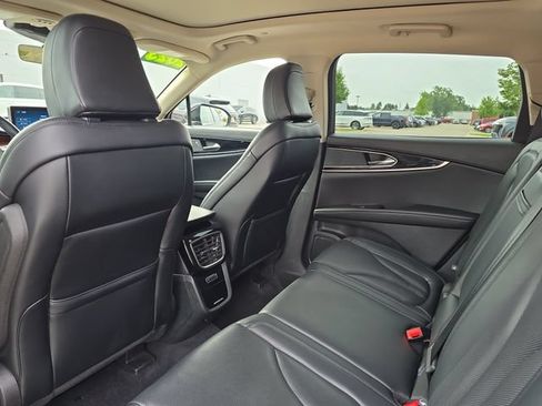 Used 2023 Lincoln Nautilus Reserve AWD/4WD image 25