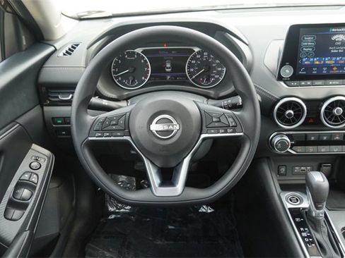 Used 2025 Nissan Sentra SV image 16