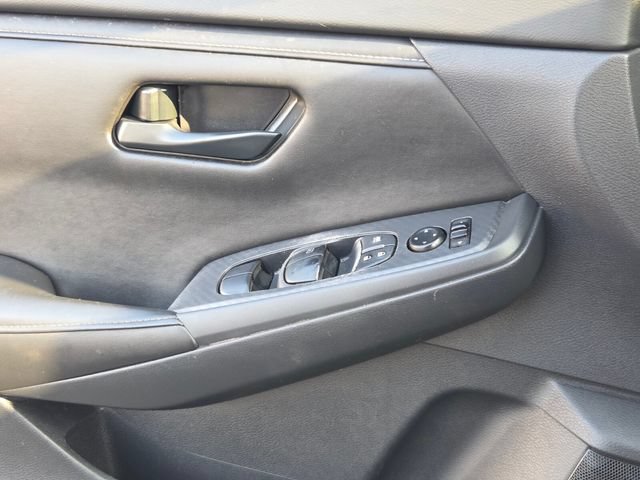 Used 2025 Nissan Sentra S FWD image 25