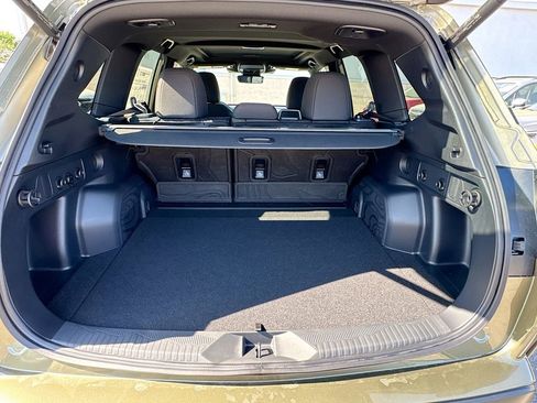 New 2026 Subaru Forester Premium image 32