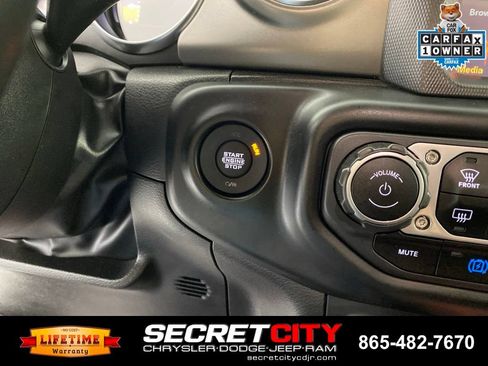 Used 2023 Jeep Wrangler Unlimited Rubicon 4xe w/ Steel Bumper Group AWD/4WD image 16
