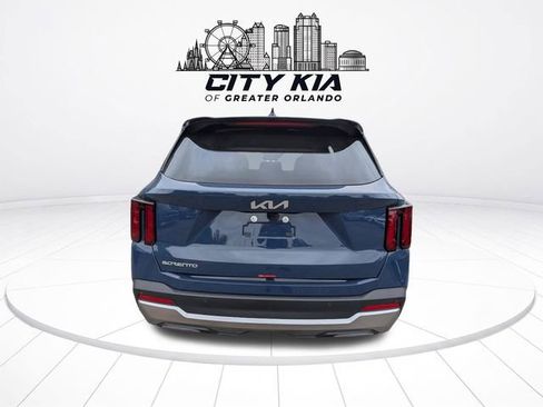 New 2026 Kia Sorento S FWD image 5