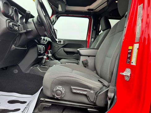 Used 2021 Jeep Wrangler Unlimited Sport AWD/4WD image 16