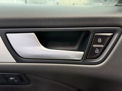 Used 2013 Audi Q5 3.0T Premium Plus w/ Audi MMI Navigation Plus Pkg image 19