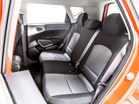 Used 2021 Kia Soul LX FWD image 30
