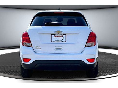 Used 2020 Chevrolet Trax LS w/ Tint and Cruise Package FWD image 6