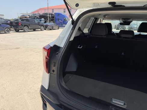 Used 2024 Kia Seltos S AWD/4WD image 4
