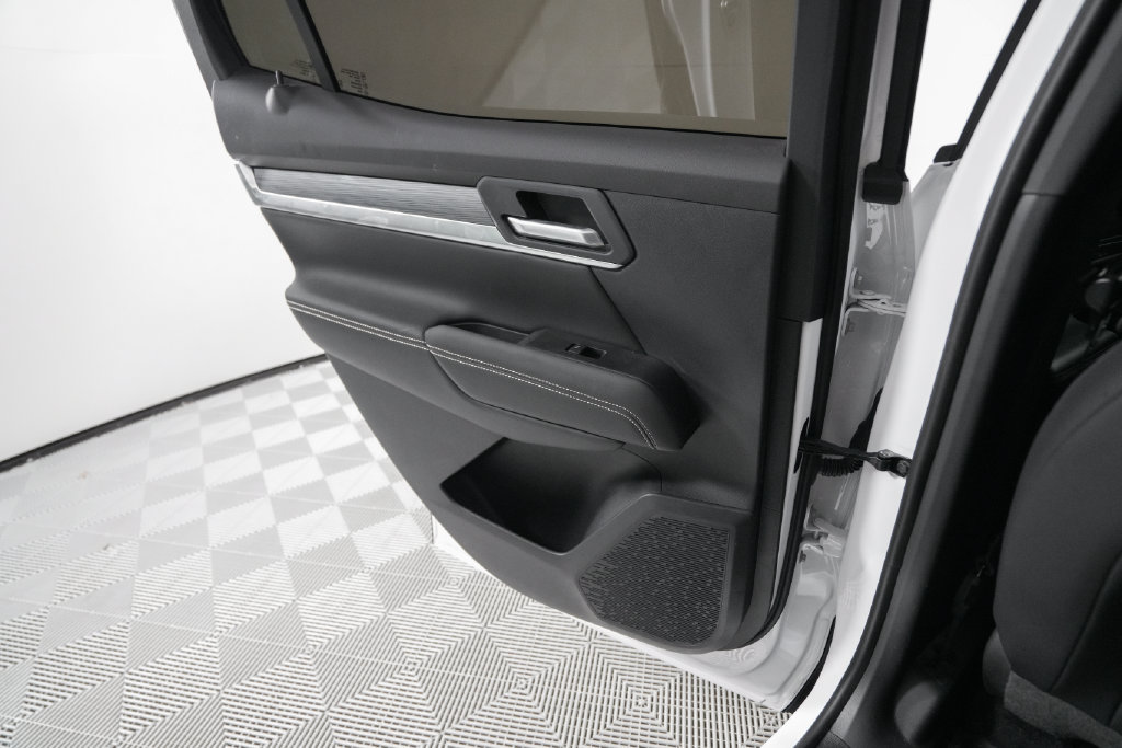 Used 2026 GMC Terrain Elevation w/ Elevation Premium Package FWD image 15