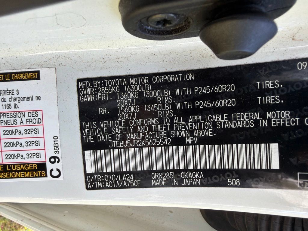 Used 2019 Toyota 4Runner Limited AWD/4WD image 17
