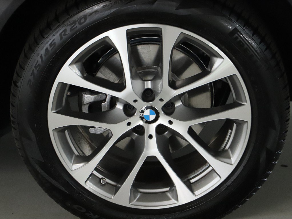 Used 2026 BMW X5 xDrive40i AWD/4WD image 43