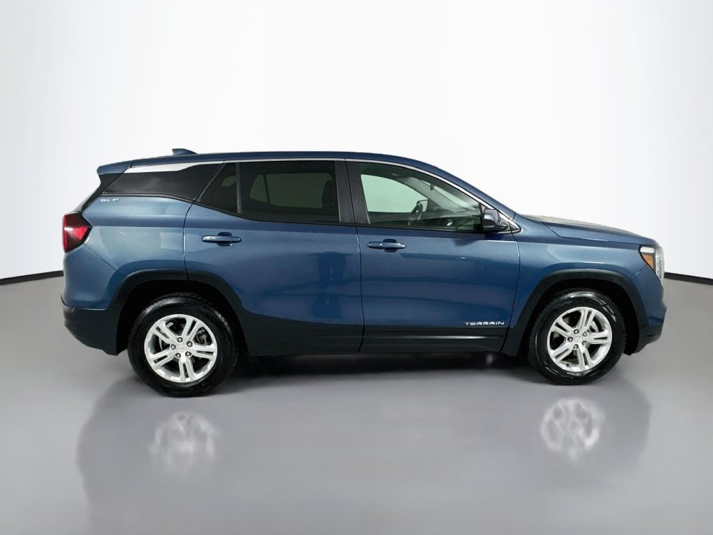 Used 2024 GMC Terrain SLE AWD/4WD image 9