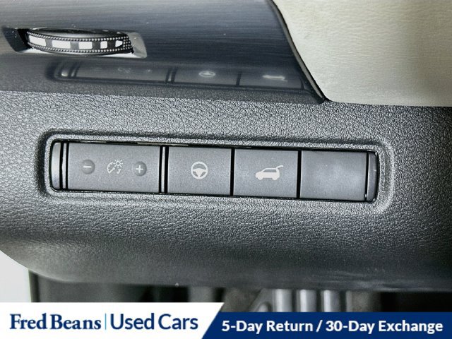 Used 2024 Nissan Pathfinder SL AWD/4WD image 15