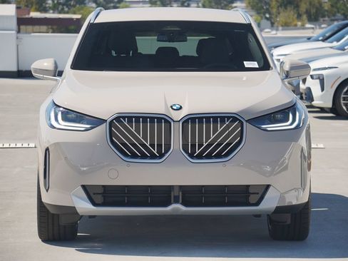 Used 2026 BMW X3 xDrive30i w/ Convenience Package AWD/4WD image 2