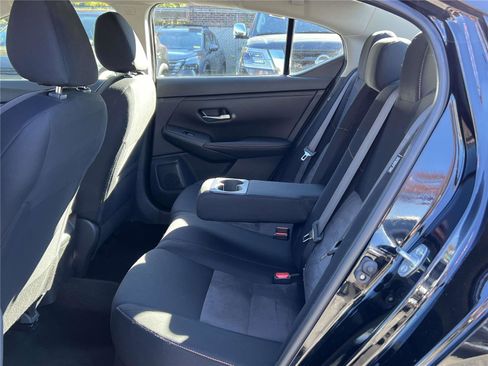 Certified 2023 Nissan Sentra SR w/ Trunk Package image 17