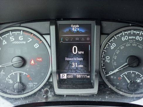 Used 2018 Toyota Tacoma TRD Sport w/ Technology Package RWD image 11