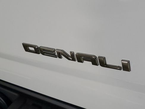 Used 2020 GMC Canyon Denali AWD/4WD image 7