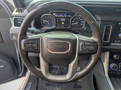 Used 2021 GMC Yukon XL Denali w/ Denali Ultimate Package image 11