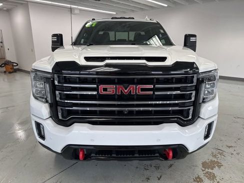 Used 2021 GMC Sierra 2500 AT4 w/ AT4 Premium Plus Package image 3