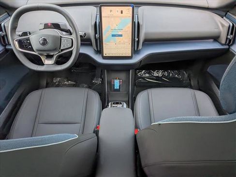 New 2026 Volvo EX30 Cross Country Ultra image 15