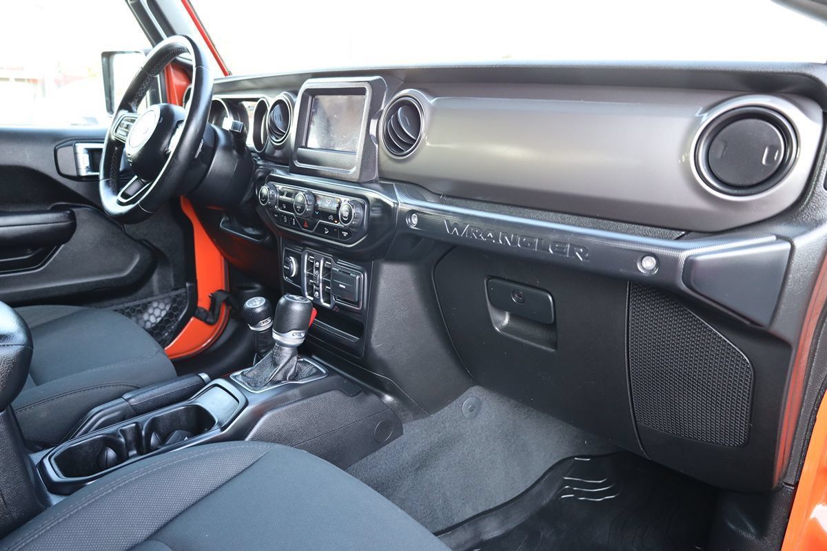 Used 2020 Jeep Wrangler Unlimited Sport S AWD/4WD image 15