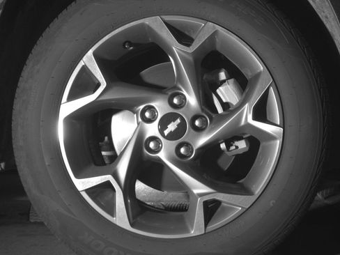 Used 2025 Chevrolet Trax LT FWD image 13