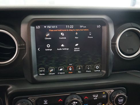 Used 2023 Jeep Wrangler Unlimited Sahara AWD/4WD image 34