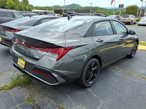 New 2026 Hyundai Elantra Sport w/ Cargo Package FWD image 11