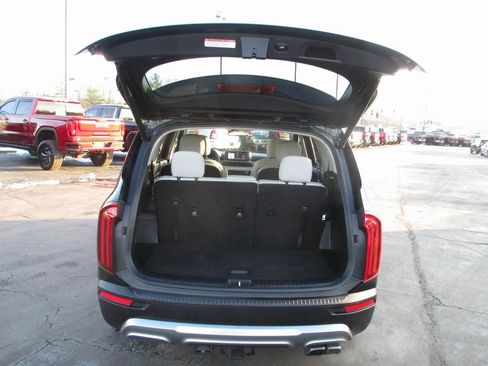 Used 2021 Kia Telluride EX w/ EX Premium Package image 6