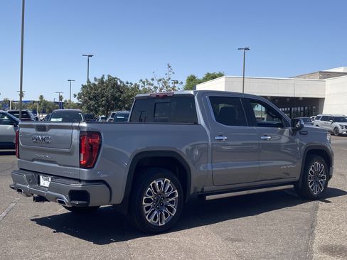 Used 2024 GMC Sierra 1500 Denali Ultimate AWD/4WD image 5