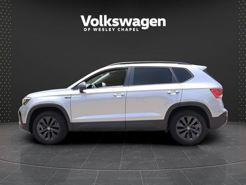 Used 2024 Volkswagen Taos S FWD image 5