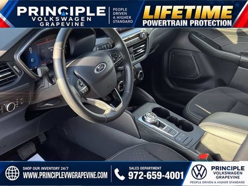 Used 2024 Ford Escape Active FWD image 11