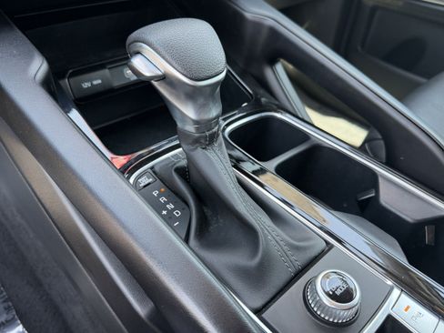Certified 2024 Kia Telluride LX FWD image 22