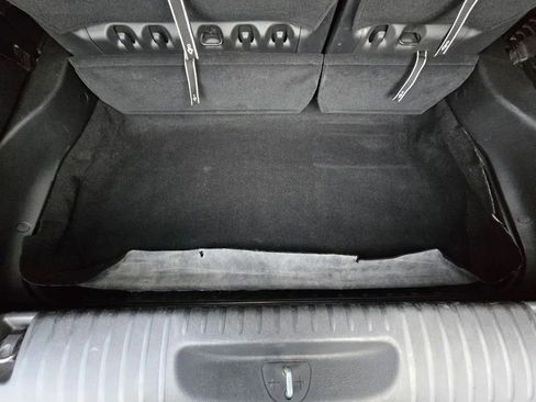 Used 2025 Chrysler Pacifica Limited image 31