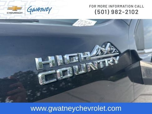 Used 2022 Chevrolet Silverado 2500 High Country image 17