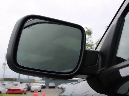 Used 2017 Ford Explorer Platinum image 8