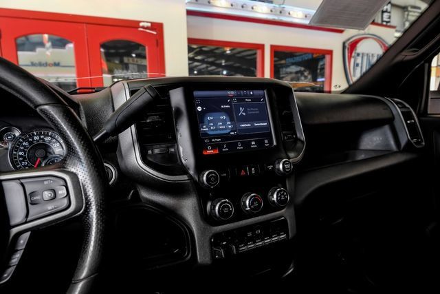 Used 2024 RAM 5500 Tradesman w/ Chrome Appearance Group AWD/4WD image 23