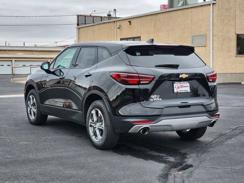 Used 2025 Chevrolet Blazer LT FWD image 5